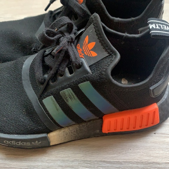 ADIDAS NMD R1 - Picture 3 of 5